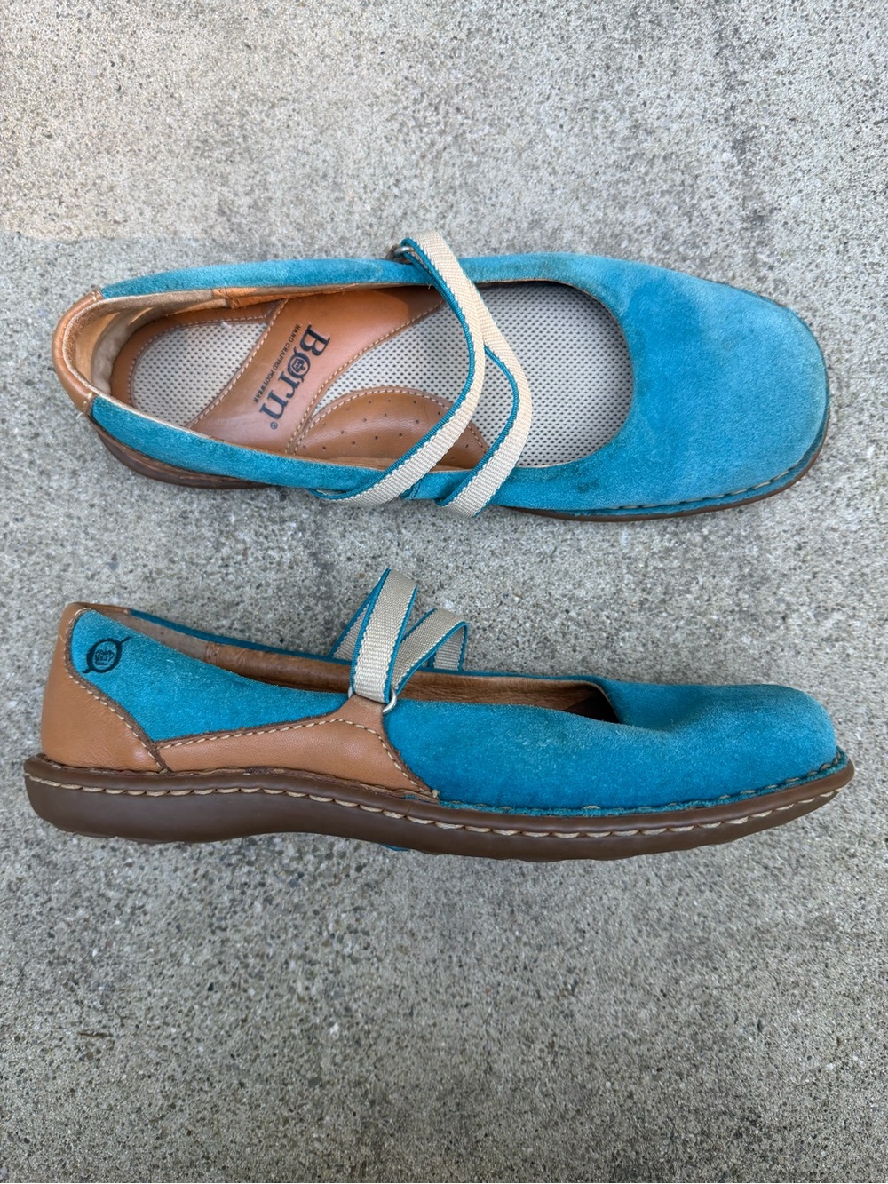 Vintage-style Børn suede Mary Jane flats in a stunning turquoise/teal Size:8.5